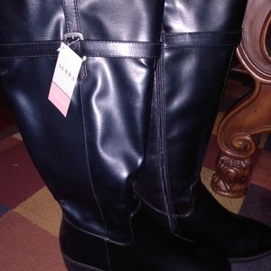Brand new size 10 black faux leather boots